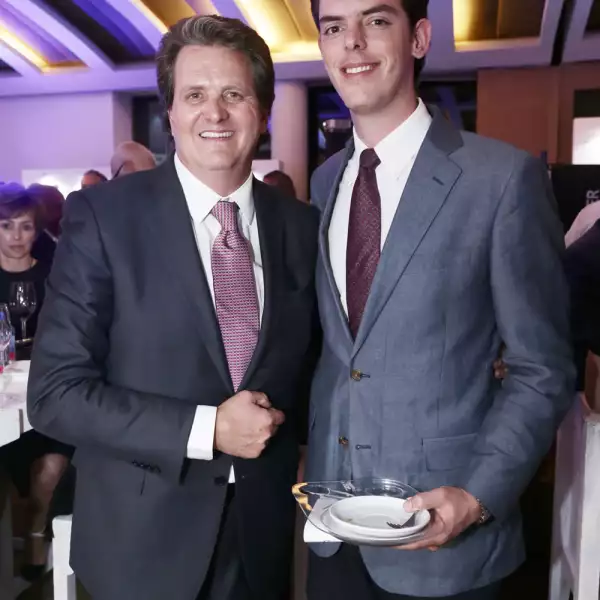 Cata Ayúdate a dar
