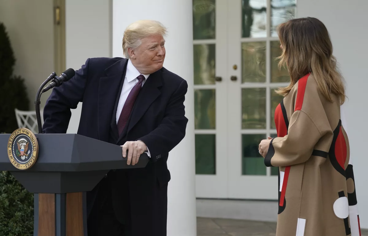 181121 trump melania gracias reu.jpg