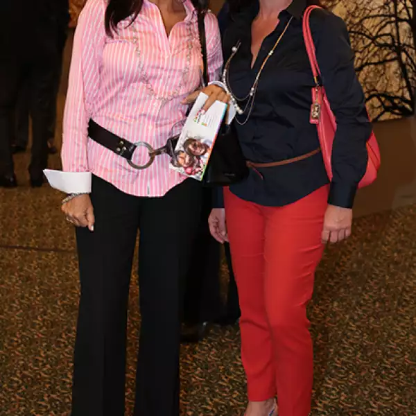 Luisa Cervantes,Pilar Torres