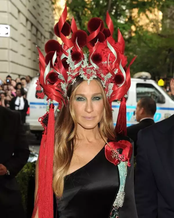 Sarah Jessica Parker Met Gala.jpg