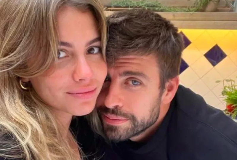 Piqué con Clara Chía en una foto en Instagram. 