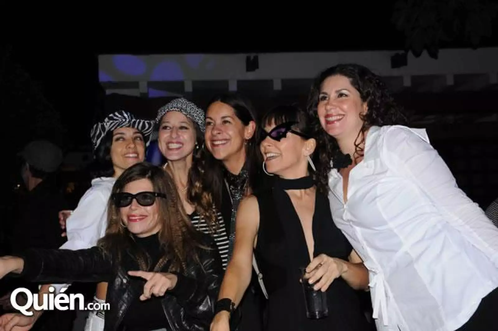 Cumple en blanco y negro