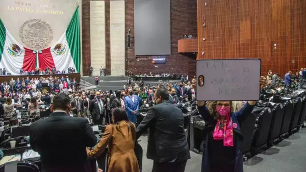 Diputados le dan la espalda a Margarita Zavala, diputada del PAN