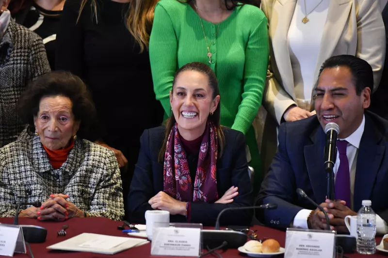 Sheinbaum Plenaria Morena Senado-5