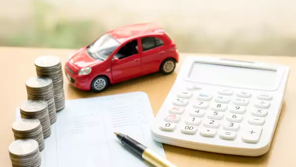 Auto nuevo.