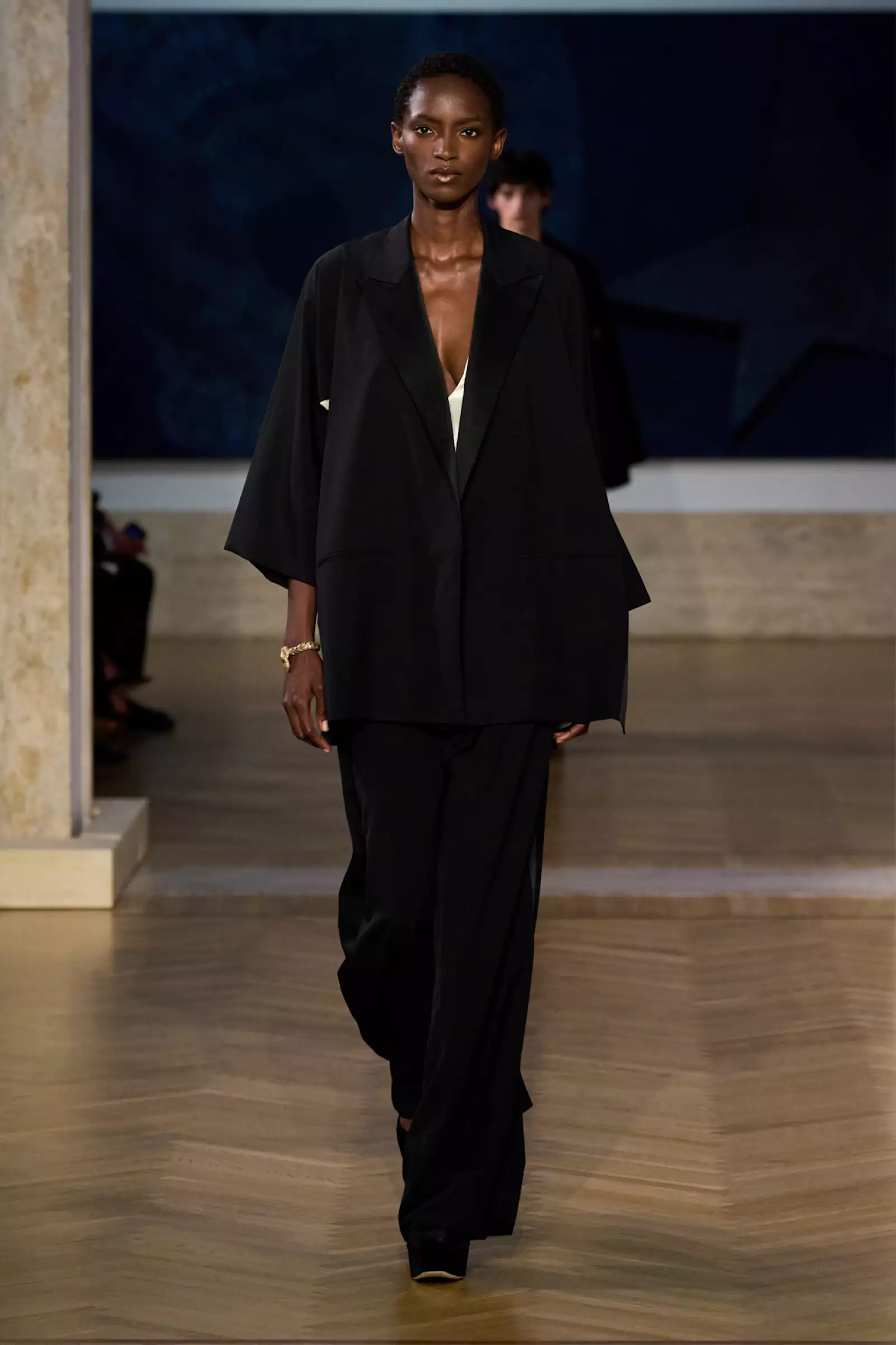 Fendi HC F26 005.jpg