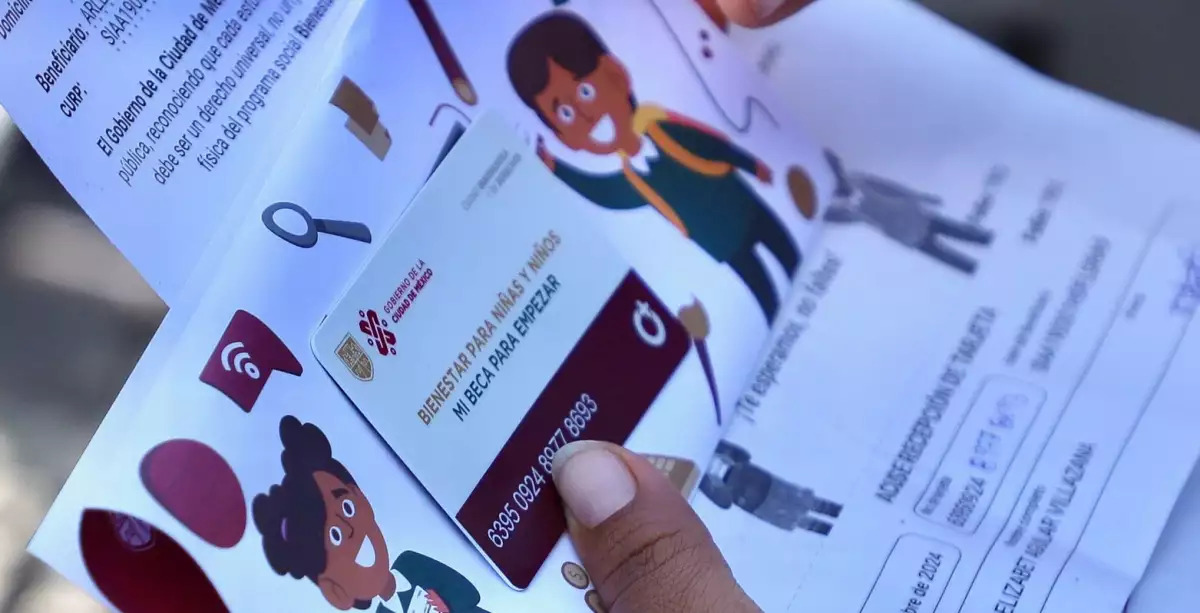 Ya hay fecha: este día entregan la tarjeta para uniformes y útiles escolares de secundaria