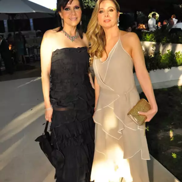 Marce López y Amparo Ochoa