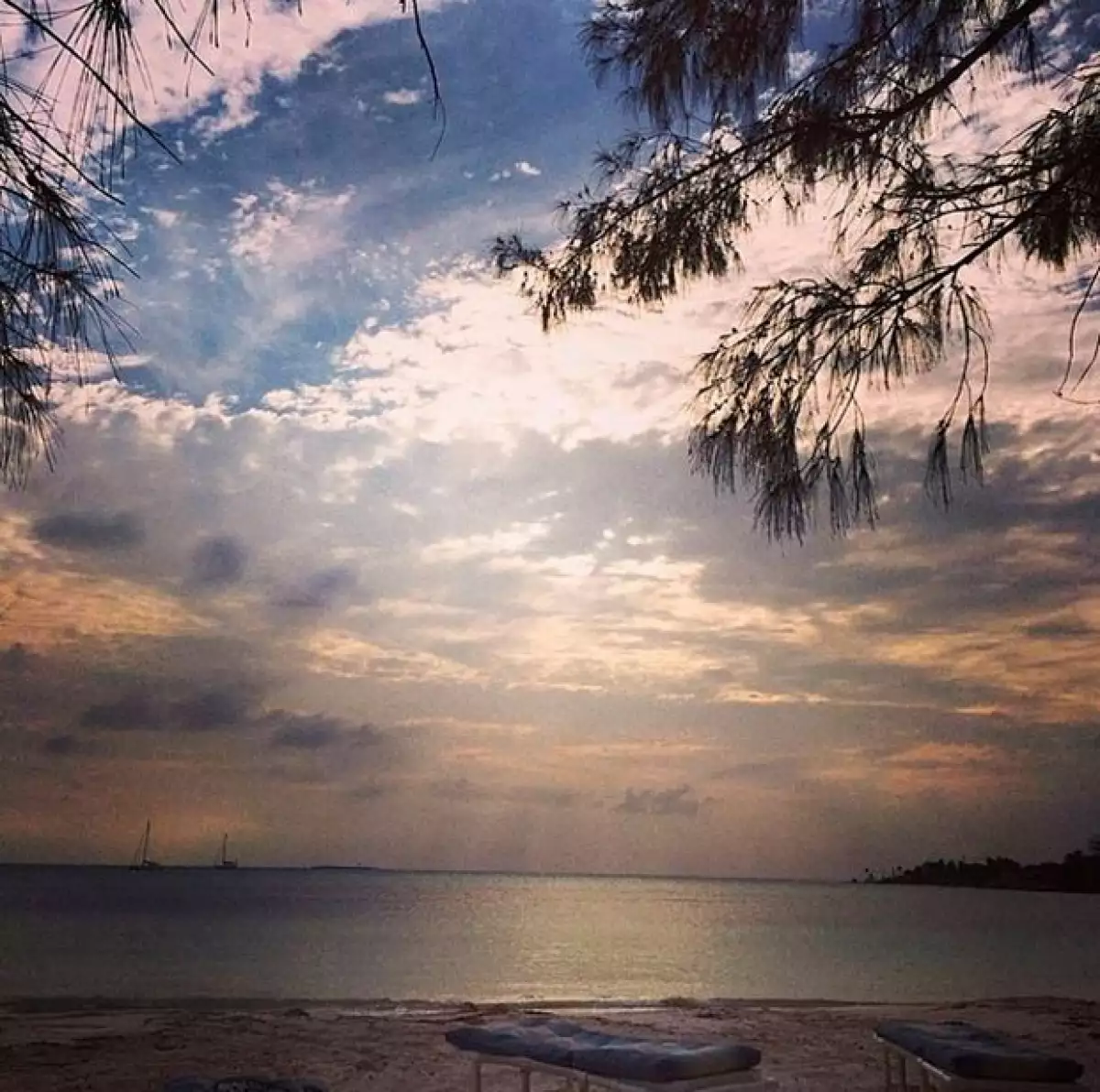 La modelo de 40 años presumió esta imagen de su vista al mar.