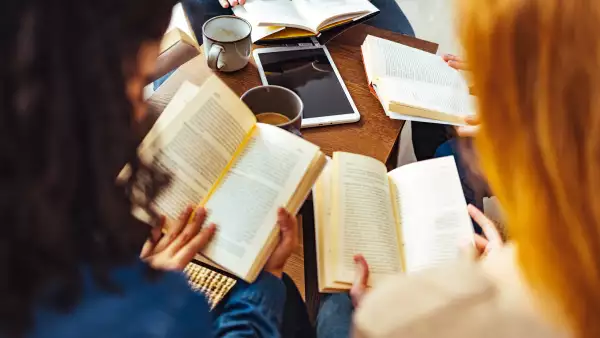 Qué libros leen los CEOs y líderes 