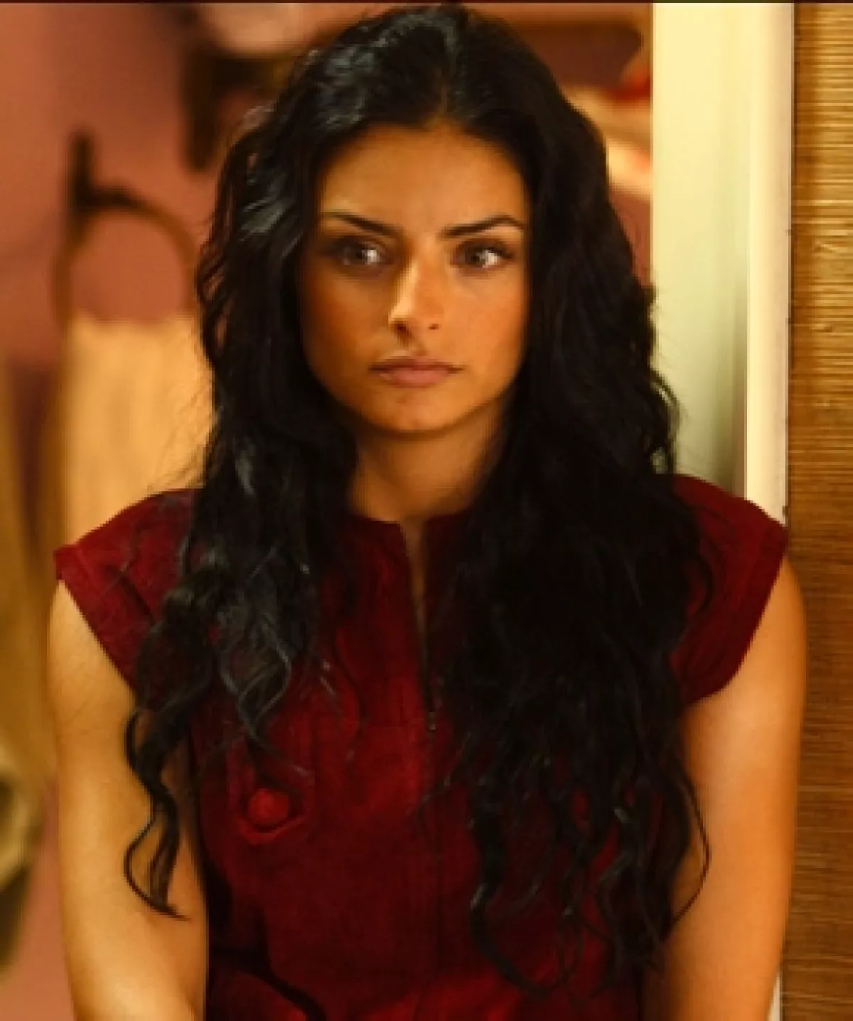 Aislinn Derbez interpretará a una joven oaxaqueña de bajos recursos.