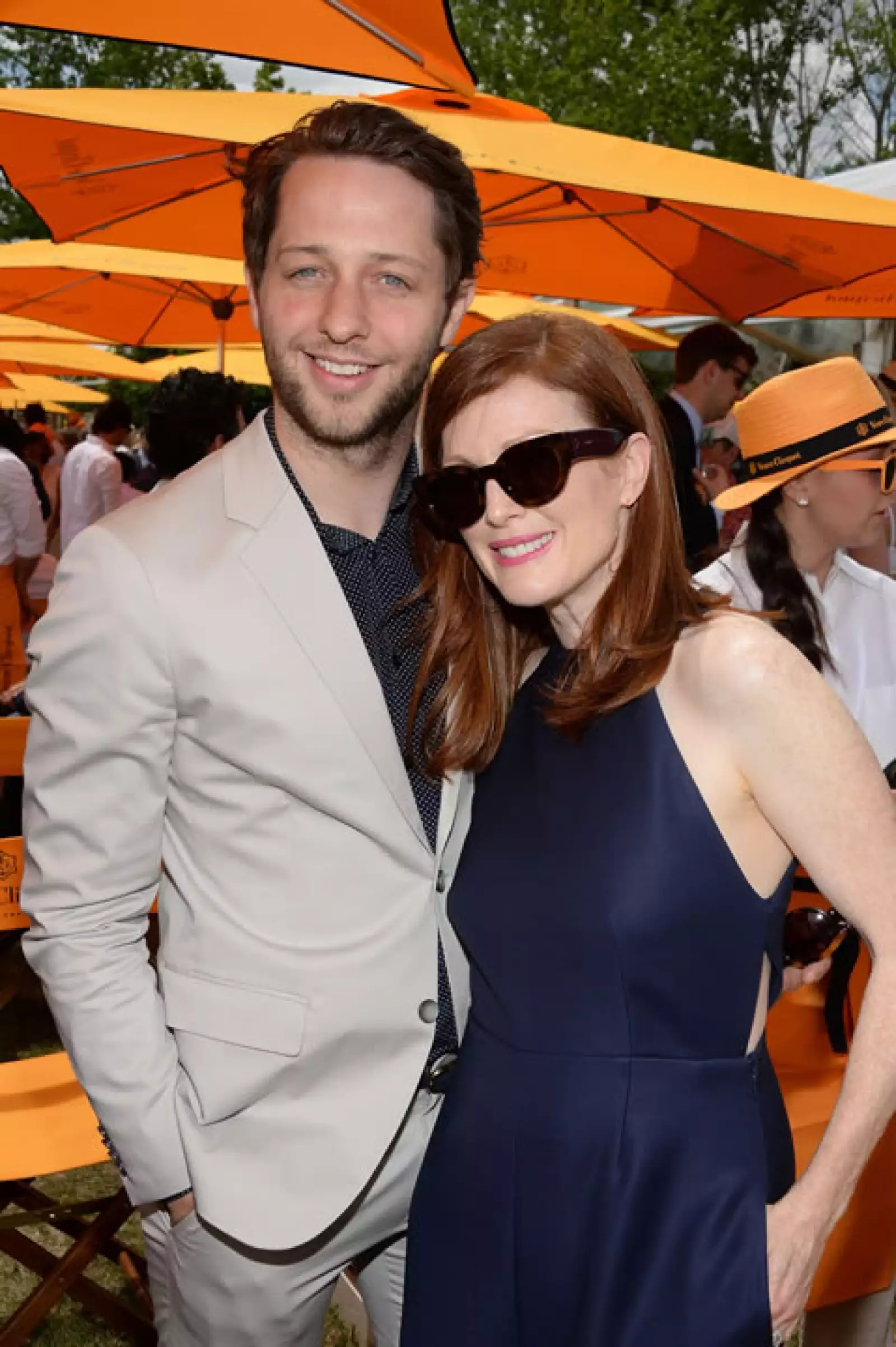 Derek Blasberg y Julianne Moore.