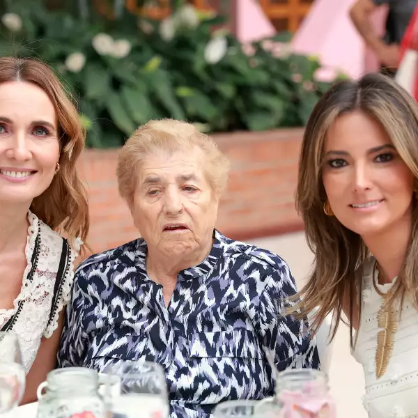 Isabel Suárez, Sor Salud y Marina San Feliz 