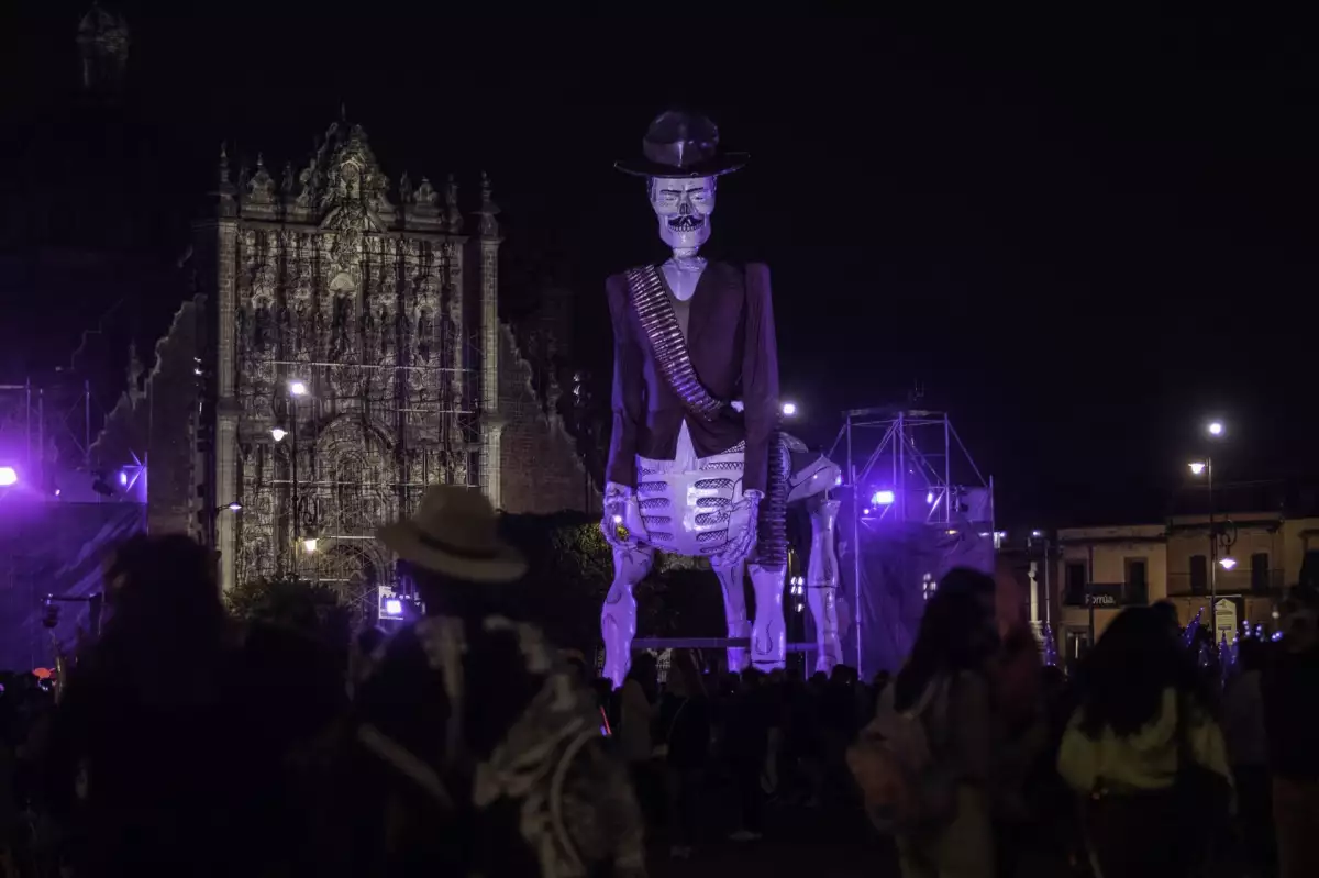 Día de Muertos en CDMX 2024: desfile de Catrinas, ofrenda en el Zócalo y concursos