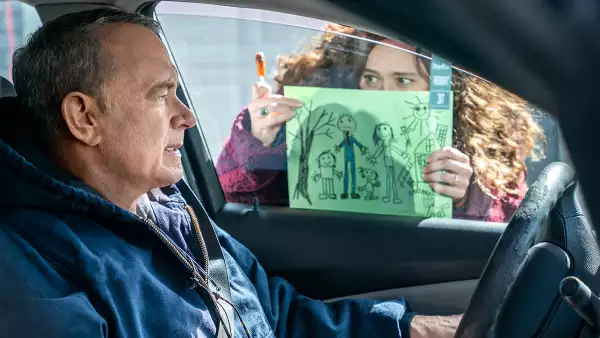 Mariana Treviño y Tom Hanks actúan en Un vecino gruñón