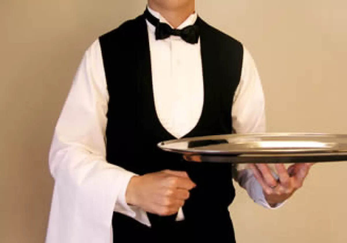 Sonreír, ser cortés y ofrecer propinas generosas al staff de un hotel o restaurante, te puede atraer un trato y servicio de primera, descuentos y cortesías. (Foto: Photos to go)