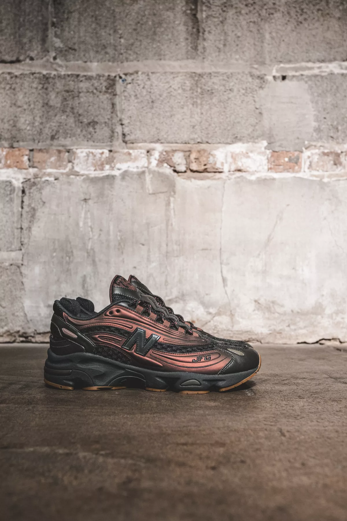 New Balance colabora con Joe Freshgoods para lanzar los sneakers más dosmileros