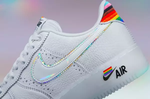 nike-air-force-pride