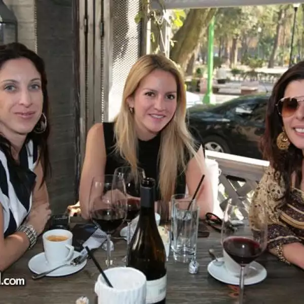 Lidia Elizondo,Mariana Otero,Tete Ramirez