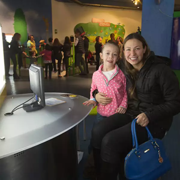 Isabel Sánchez,Isabel Álvarez