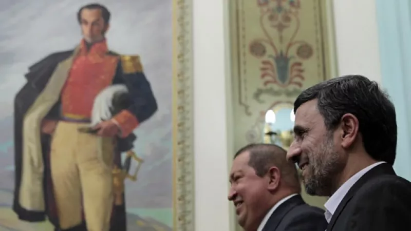 Mahmoud Ahmadinejad se reúne con Hugo Chávez