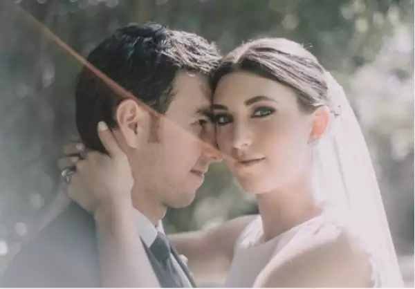 Checo Pérez y Carola Martínez