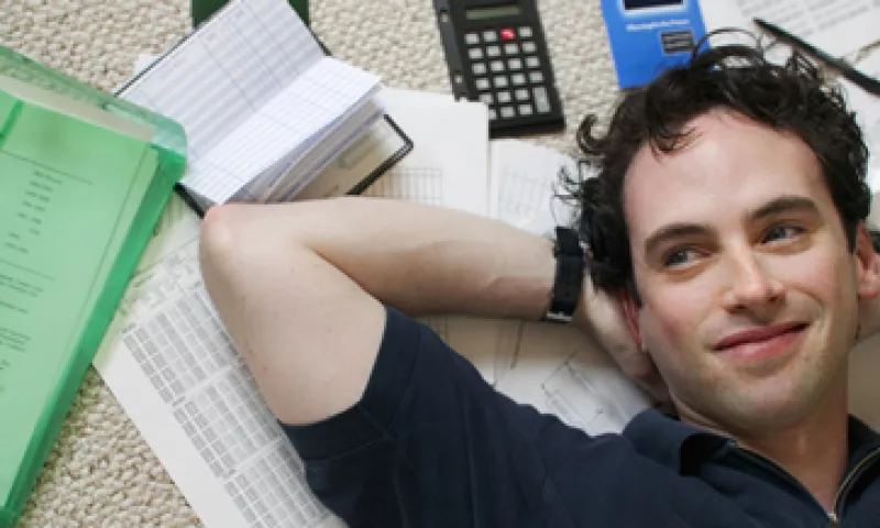 Considera los costos totales antes de tomar cualquier crédito. (Foto: Thinkstock)