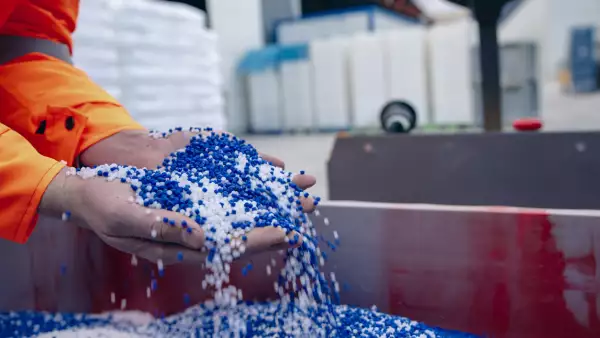 De las materias primas que se importan al país para atender la demanda nacional, el 57% proviene de Estados Unidos, 15% de China y 3% de Canadá.
