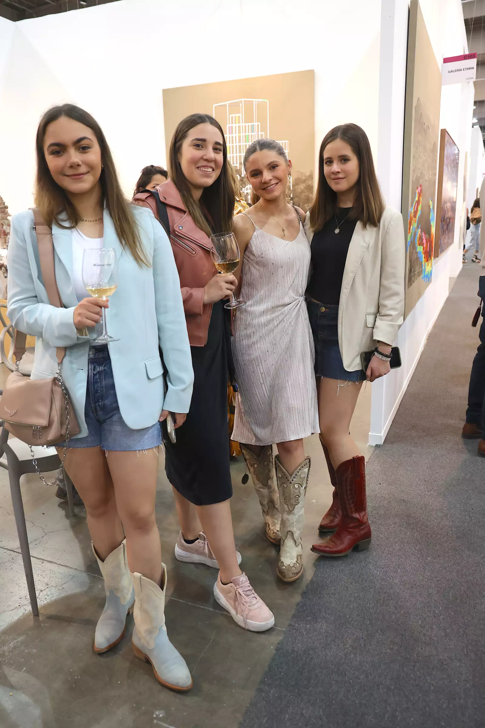 Eugenia Bringas, María José Leal , María Lavalle y Ximena Cer