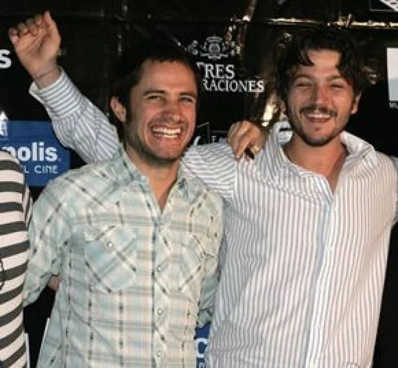 Los charolastras se encuentran en la sexta edición del Festival Internacional de Cine para presentar la cinta “Rudo y cursi” de Carlos Cuarón.