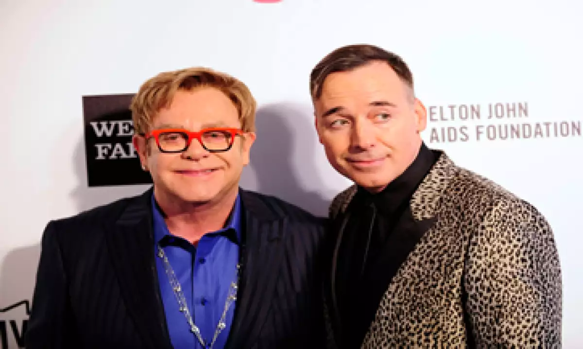 Elton John critió en su cuenta de Instagram al diseñador Domenico Dolce. (Foto: Reuters)