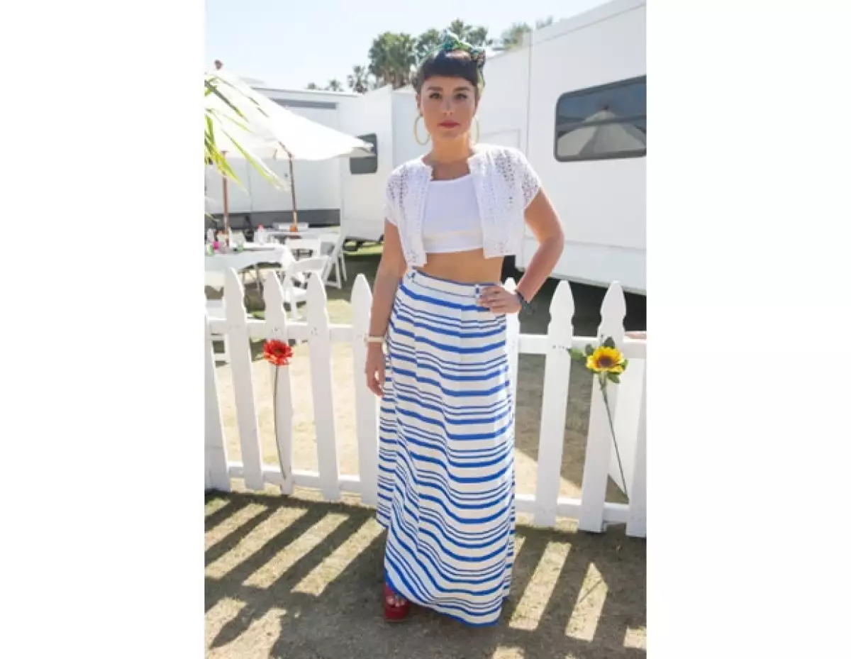 Jessie Ware después de su concierto, en un look súper natural y trendy.