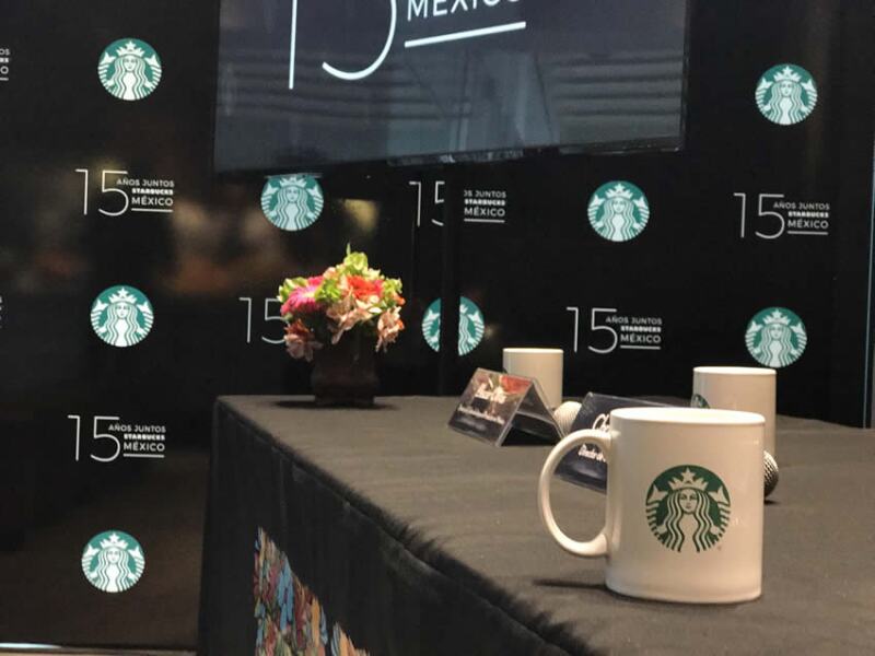 Starbucks, de fiesta.