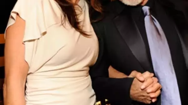 Susan Schneider rompe el silencio sobre el estatus de la vida del actor antes de su muerte. Negó que haya sido alcohólico pero confesó que comenzaba a padecer la enfermedad de Parkinson.