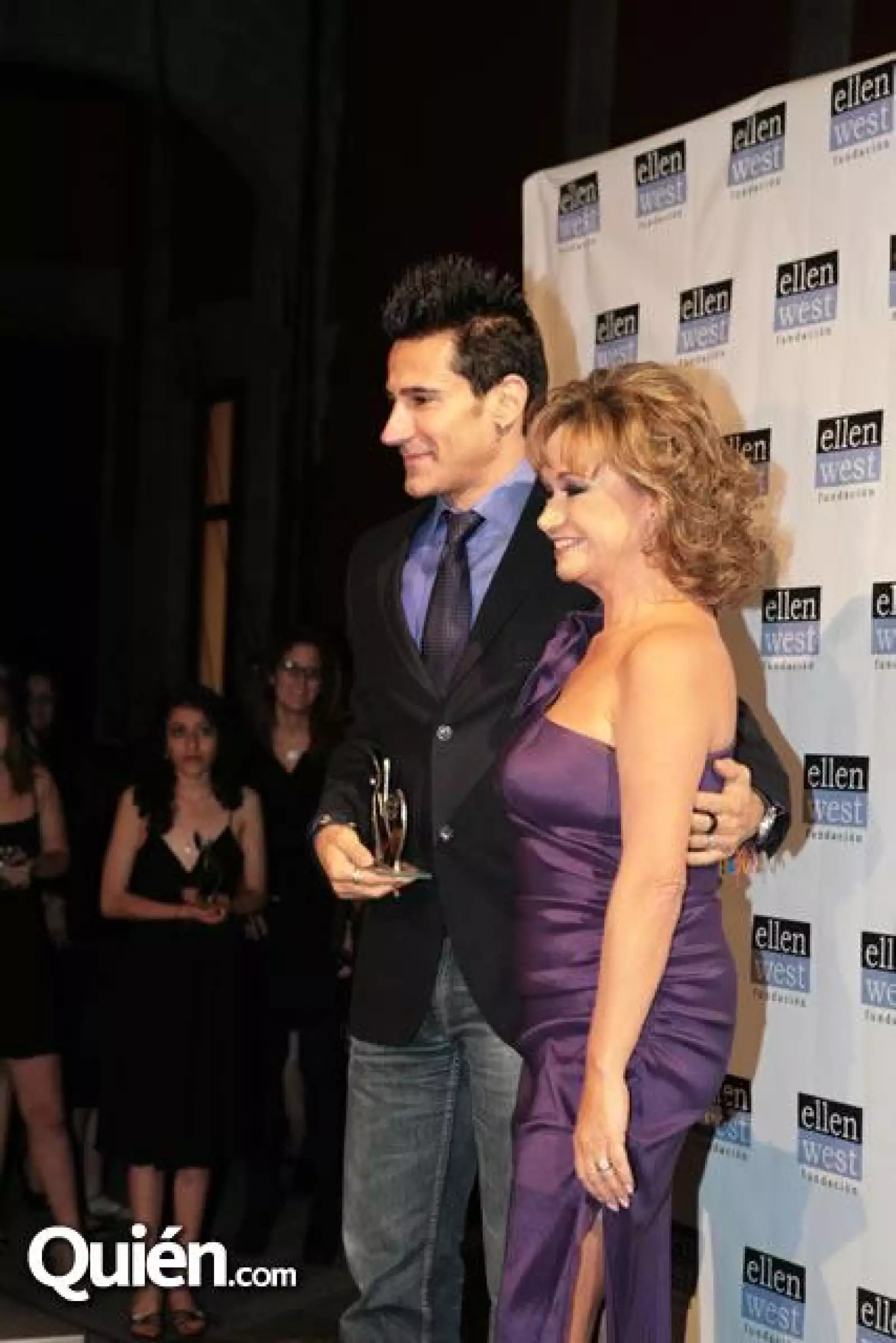 Marco Di Mauro,Aracely Aizpuru,