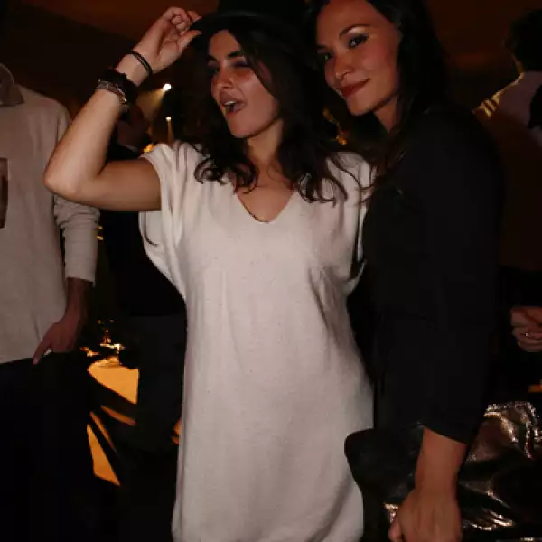 Carolina Steves,Ariana Alba