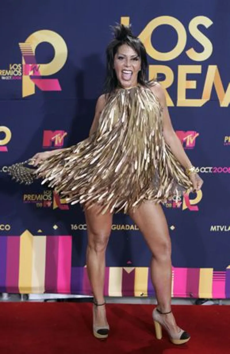 La rockera prepara un disco de duetos con sus mayotes éxitos para celebrar en grande.