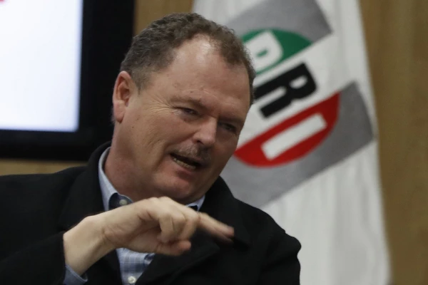 Ernesto Gándara, candidato de la alianza PRI-PAN-PRD
