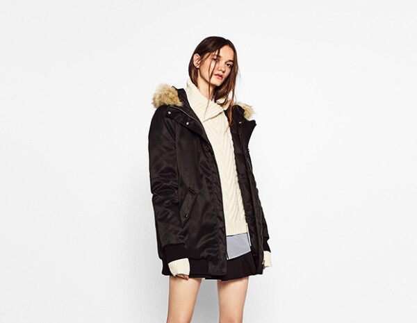 PARKA PLUMAS CAPUCHA