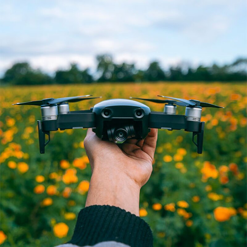 DJI