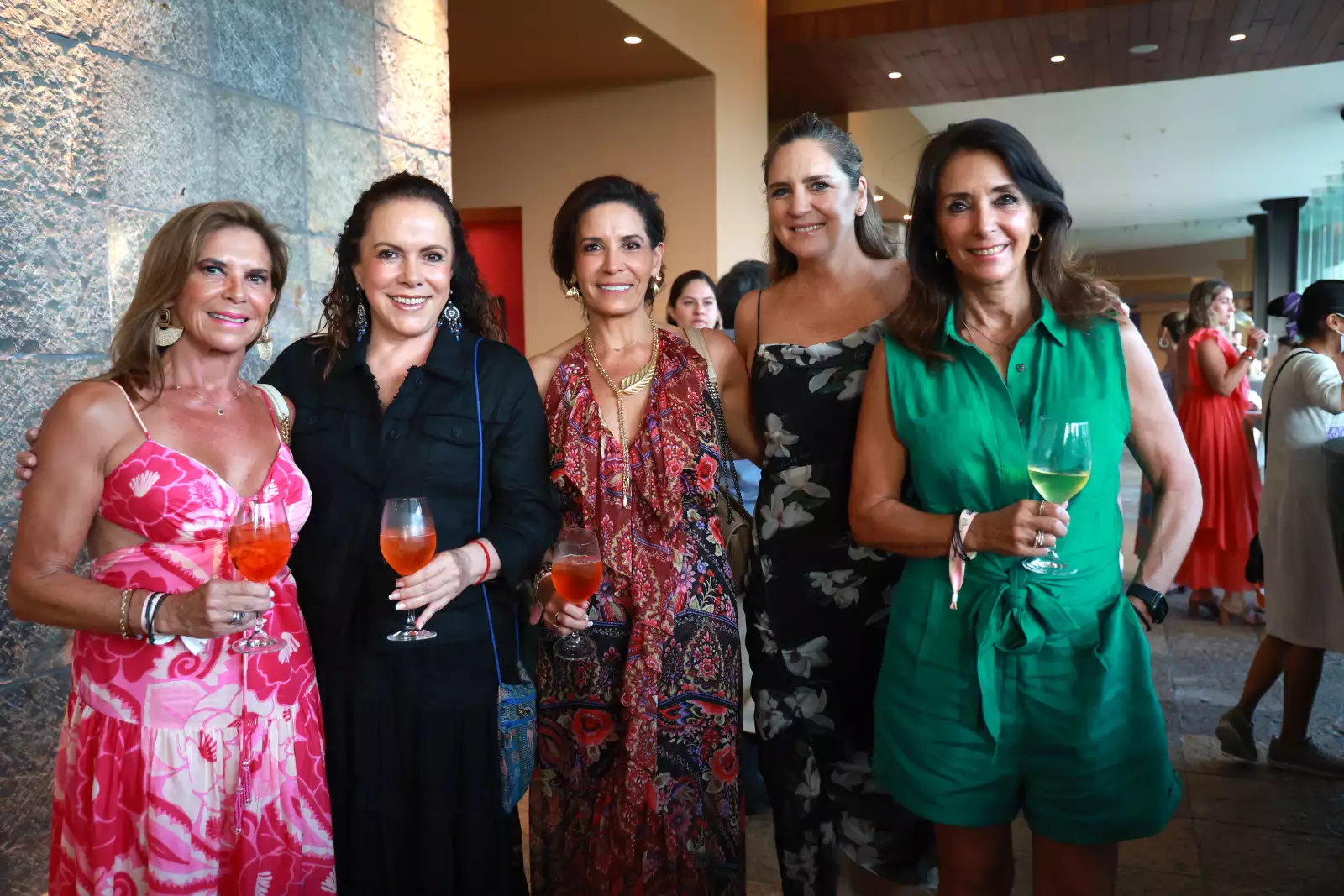 Teresa de la Peña, Alejandra Borja , Susana de la Peña ,Pía G