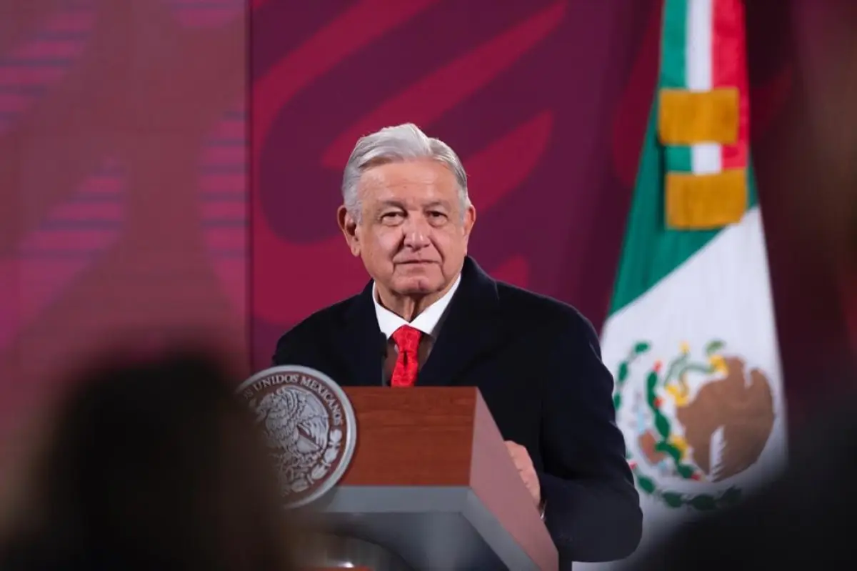 AMLO-confe-2012.jpeg