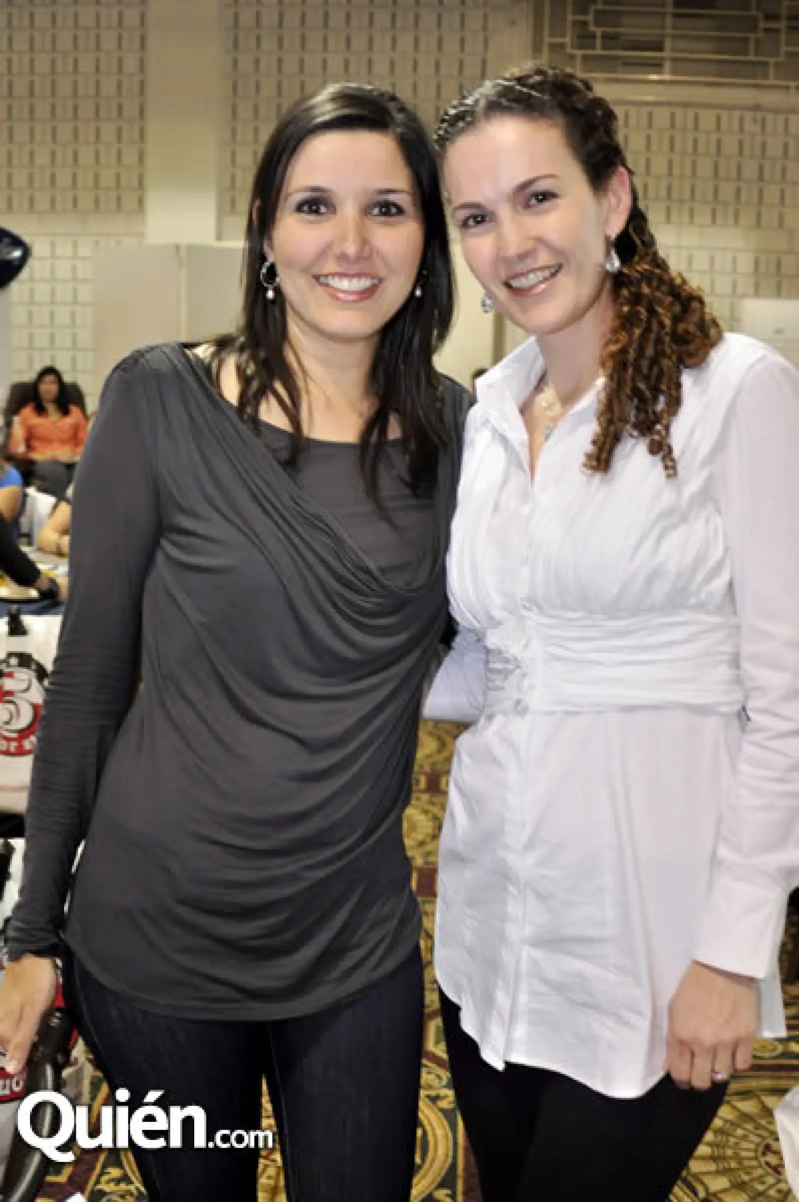 Gaby Martínez de Garza e Irma Meléndez de Cantú