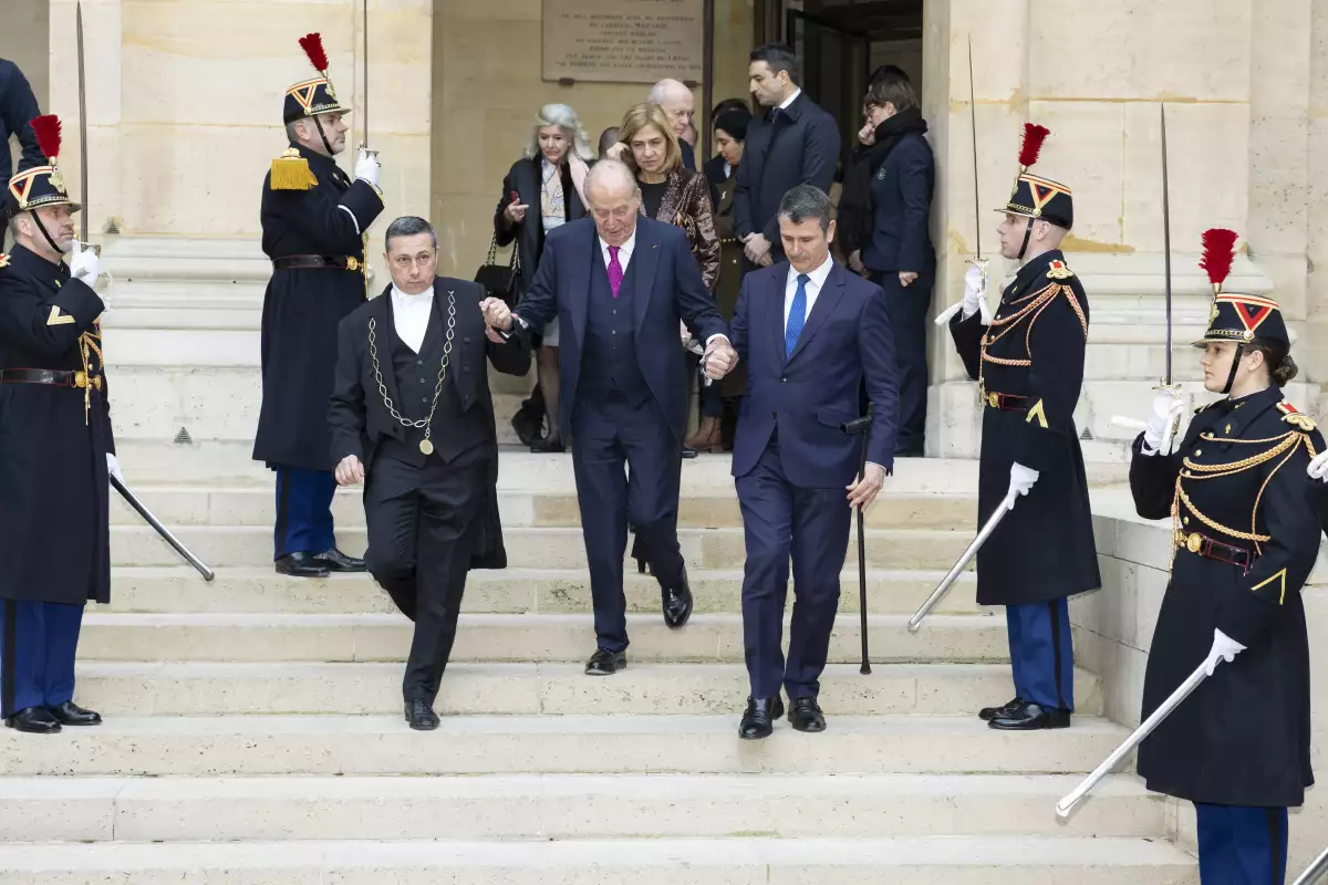 Mario Vargas Llosa Enters The French Academy At Institut De France