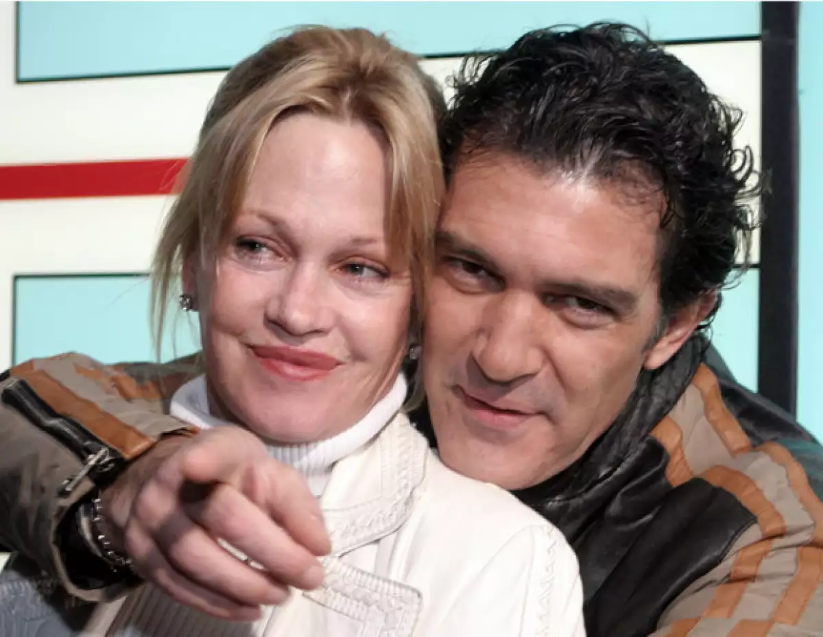 La esposa de Antonio Banderas aseguró que el apoyo de sus hijas le ayudó para querer salir adelante de sus adicciones.