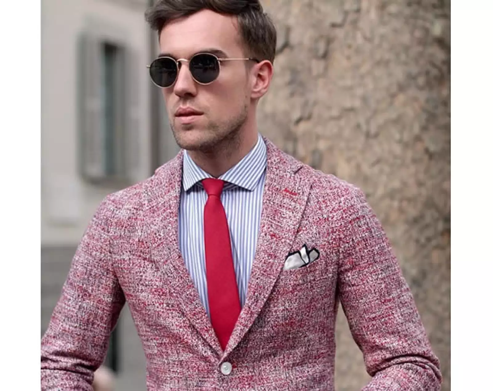 Uno de los creadores del blog The Reef, Filippo Cirulli se ha convertido en todo un Fashion Icon. En la cuenta del italiano te podrás encontrar con todo lo que representa el clásico estilo de Itali...