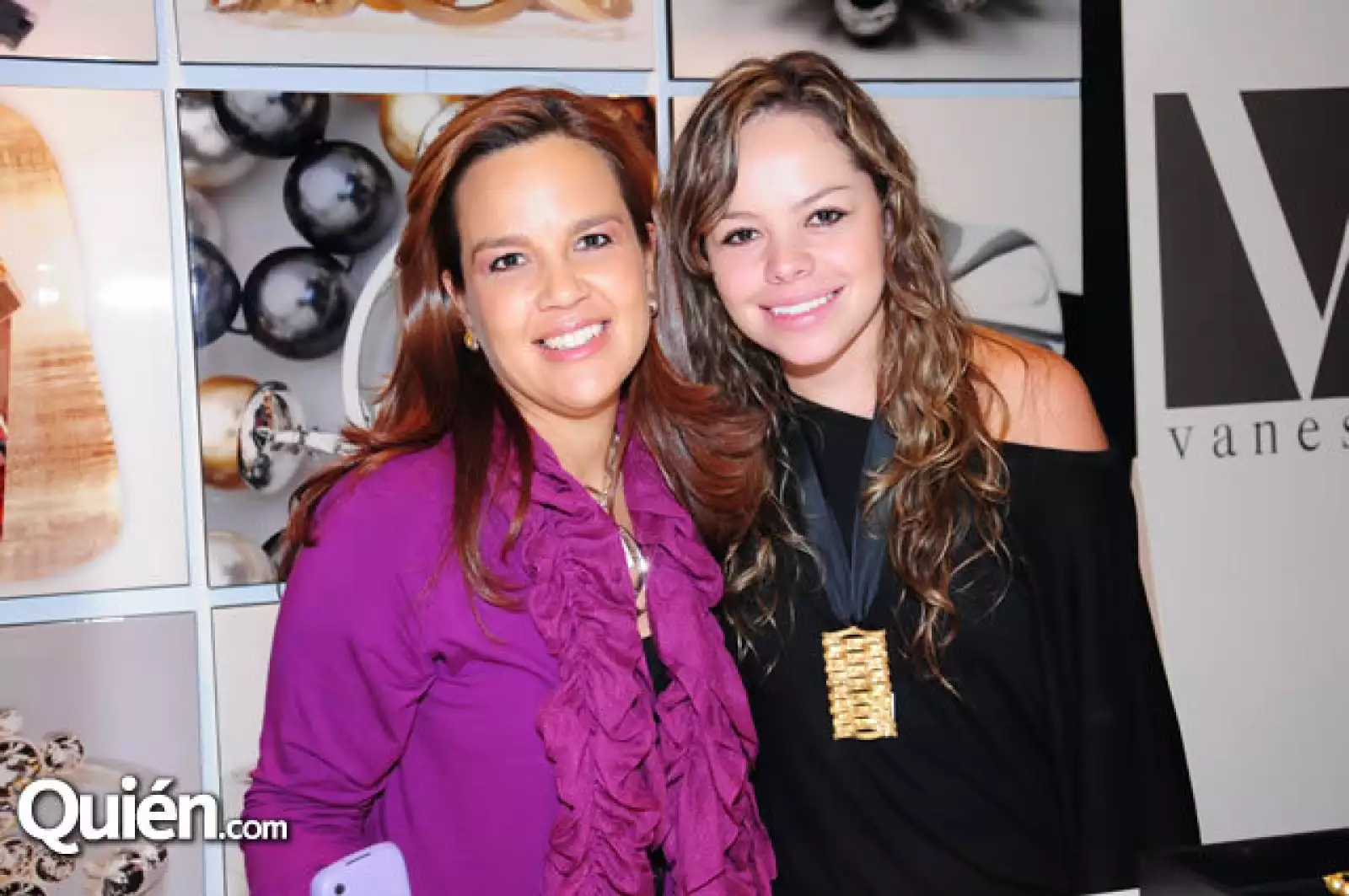 Poly Horn,Regina Arregui