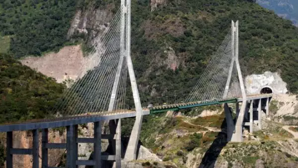 Autopista Durango-Mazatl�n