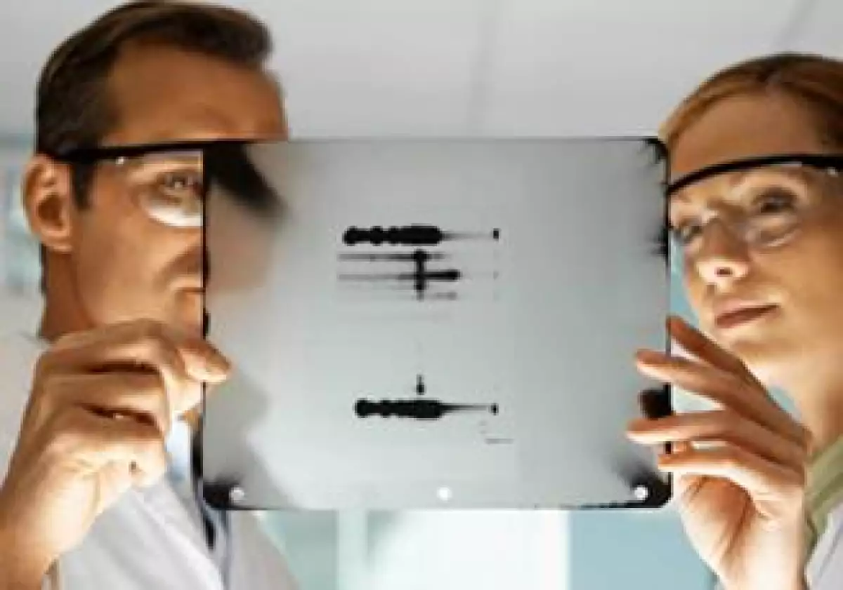 adn-laboratorio-cientifica-investigacion-cientifico