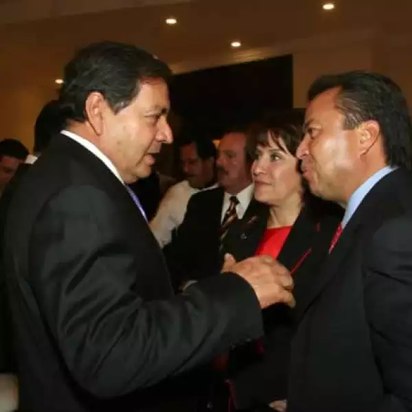 Premio Anáhuac a Laura Barrera Fortoul (Directora General DIF Edo. de México)